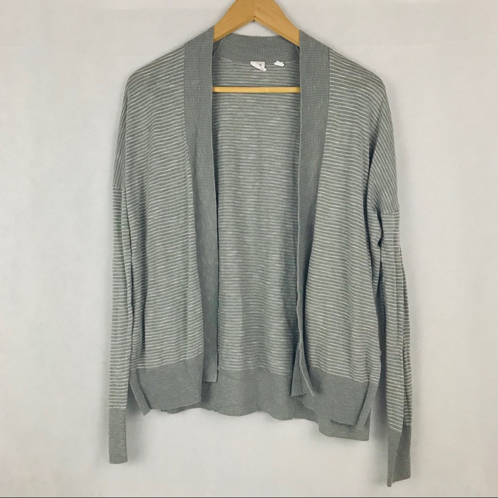 GAP Women's Size Small Casual Open Front Cardigan Stripped Gray